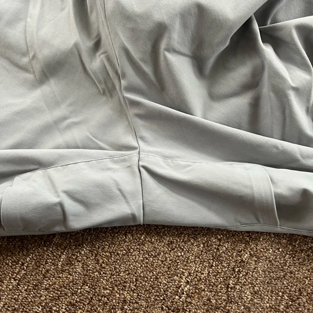 Lululemon Men’s ABC Gray Trouser‎ Pants Size 40